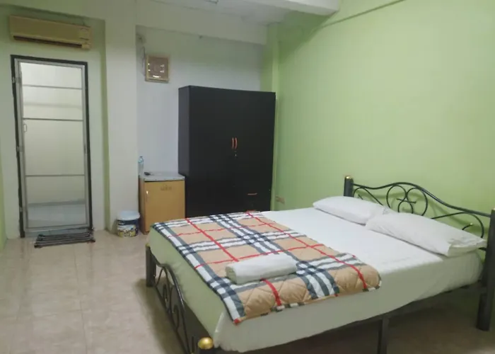 Ptt Mansion ปทิตา แมนชั่น Aparthotel 3*